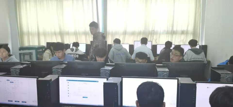 日出水了啊快点使劲动态图