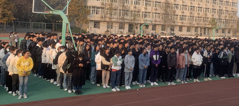 日出水了啊快点使劲动态图