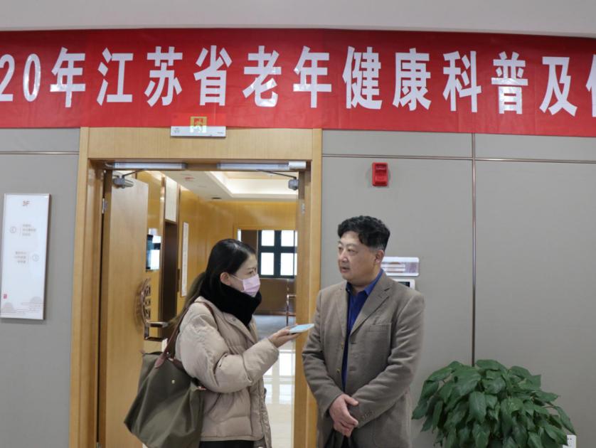 日出水了啊快点使劲动态图