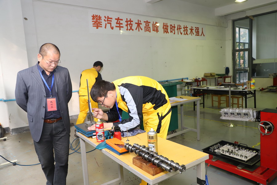 日出水了啊快点使劲动态图