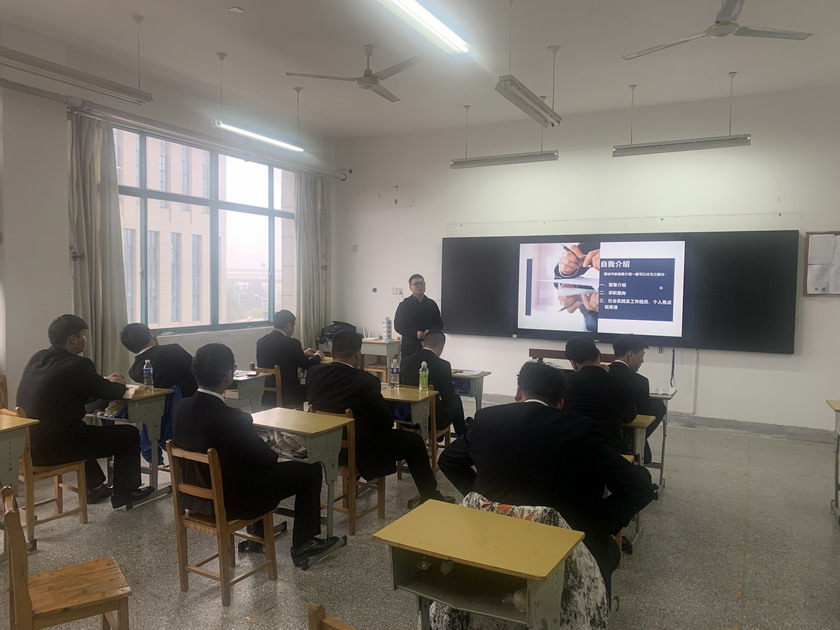 日出水了啊快点使劲动态图