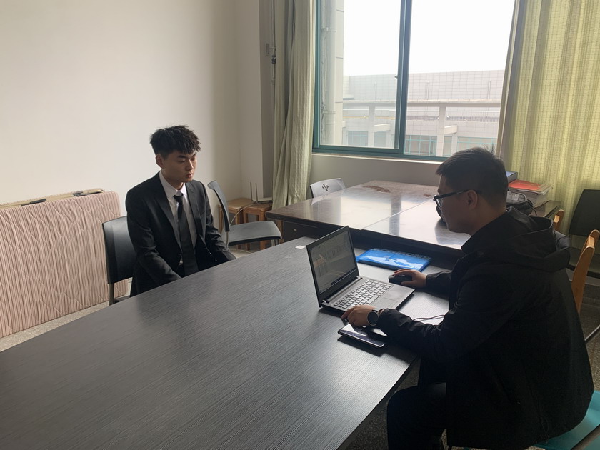 日出水了啊快点使劲动态图