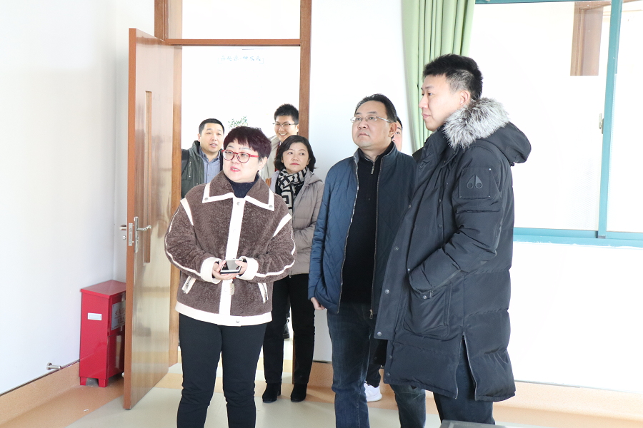 日出水了啊快点使劲动态图