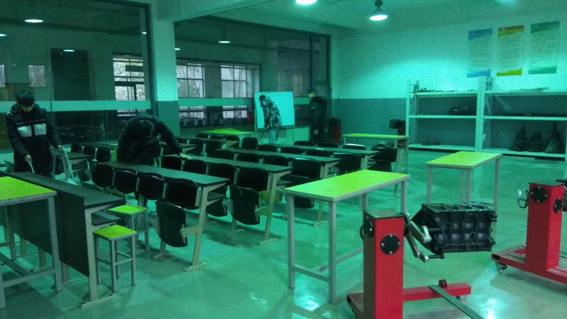 日出水了啊快点使劲动态图