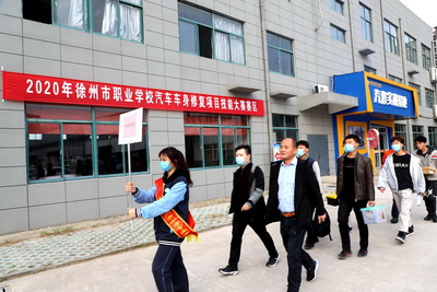 日出水了啊快点使劲动态图