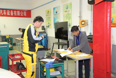 日出水了啊快点使劲动态图