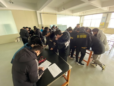 日出水了啊快点使劲动态图