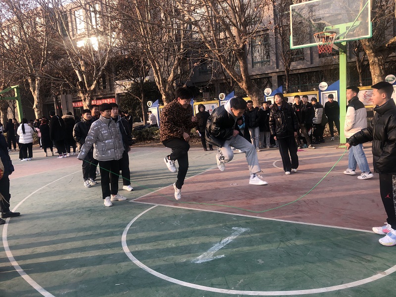 日出水了啊快点使劲动态图