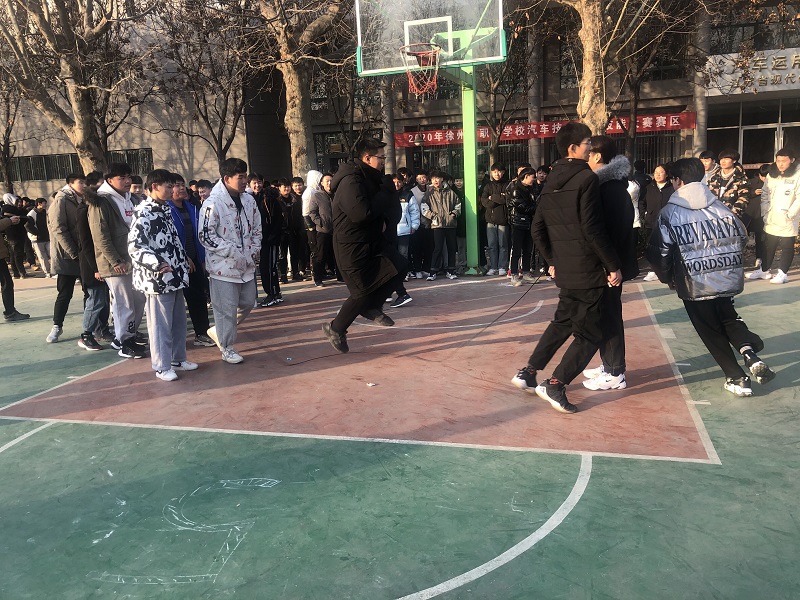 日出水了啊快点使劲动态图