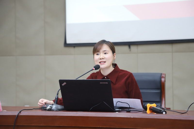 日出水了啊快点使劲动态图