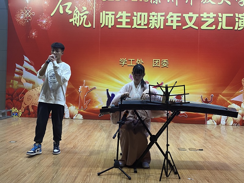 日出水了啊快点使劲动态图