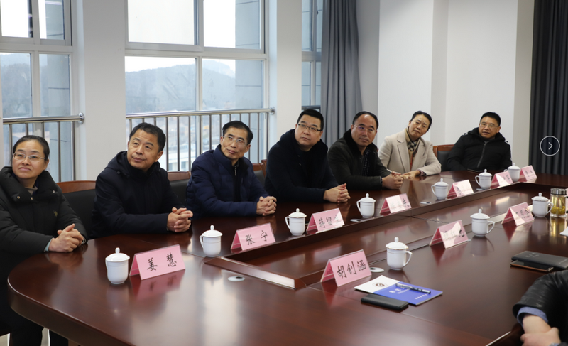 日出水了啊快点使劲动态图