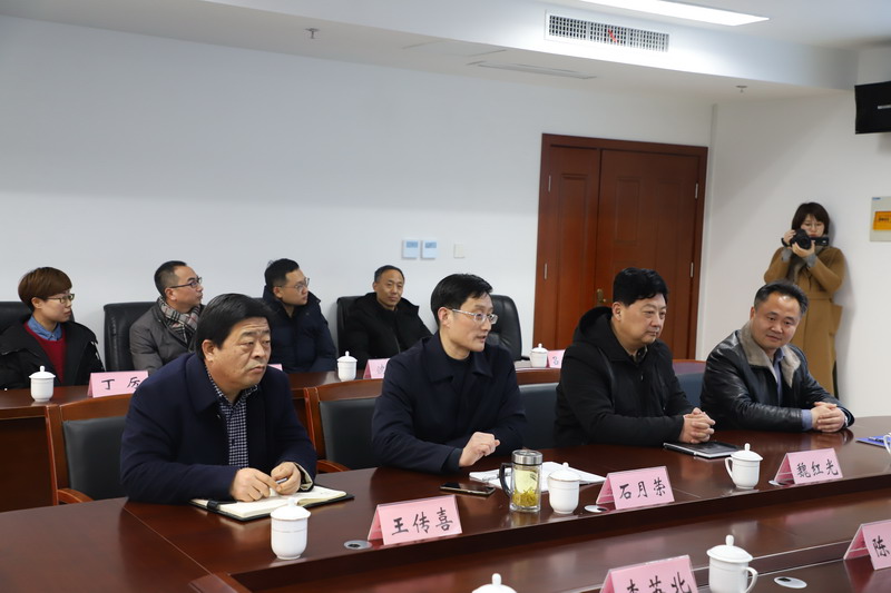 日出水了啊快点使劲动态图