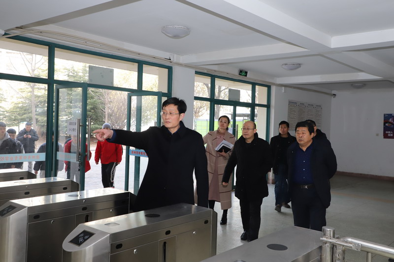 日出水了啊快点使劲动态图