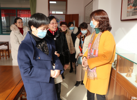 日出水了啊快点使劲动态图