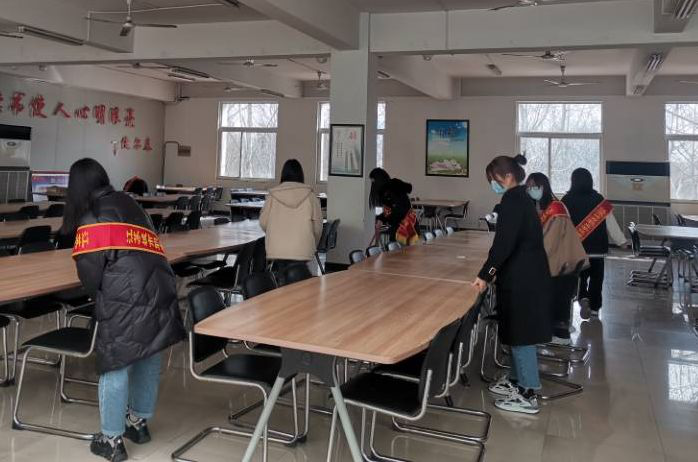 日出水了啊快点使劲动态图