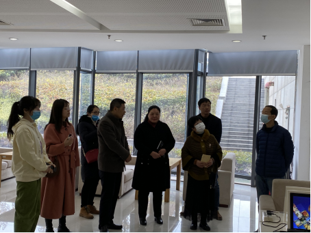 日出水了啊快点使劲动态图