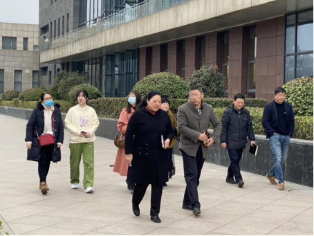 日出水了啊快点使劲动态图