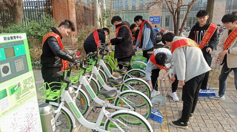 日出水了啊快点使劲动态图