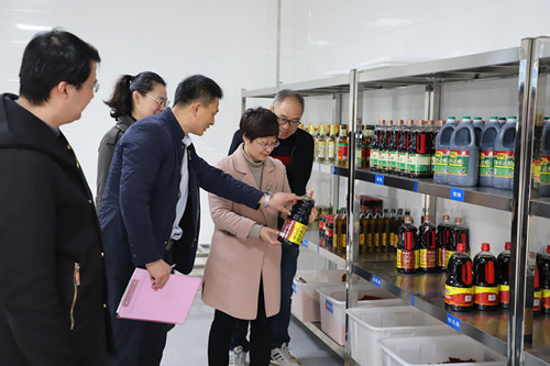 日出水了啊快点使劲动态图