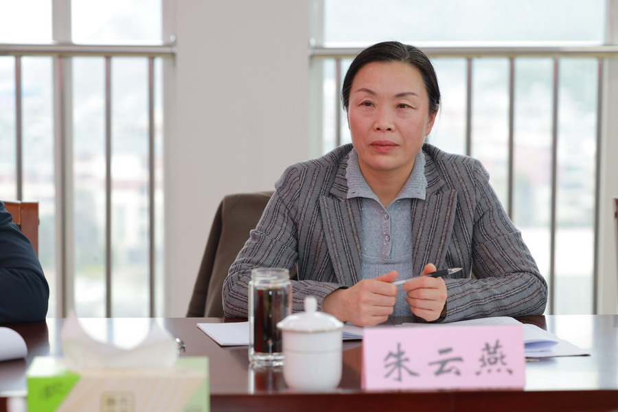 日出水了啊快点使劲动态图