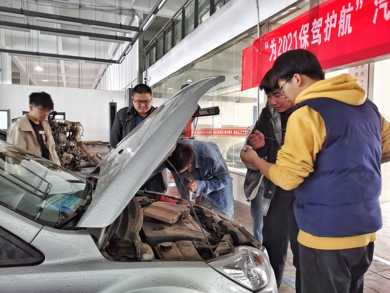 日出水了啊快点使劲动态图