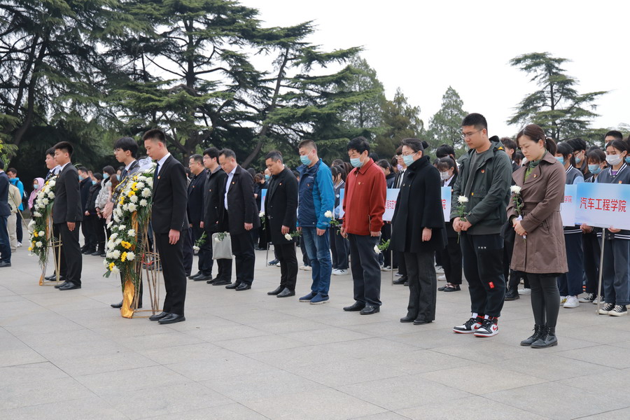 日出水了啊快点使劲动态图