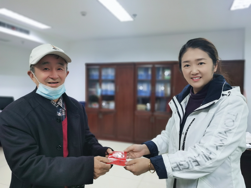 日出水了啊快点使劲动态图