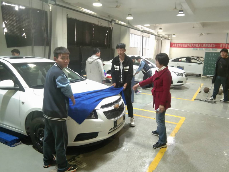 日出水了啊快点使劲动态图