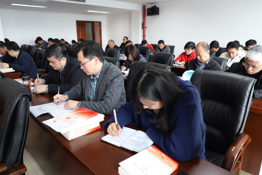 日出水了啊快点使劲动态图