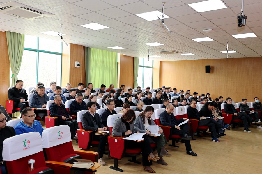 日出水了啊快点使劲动态图