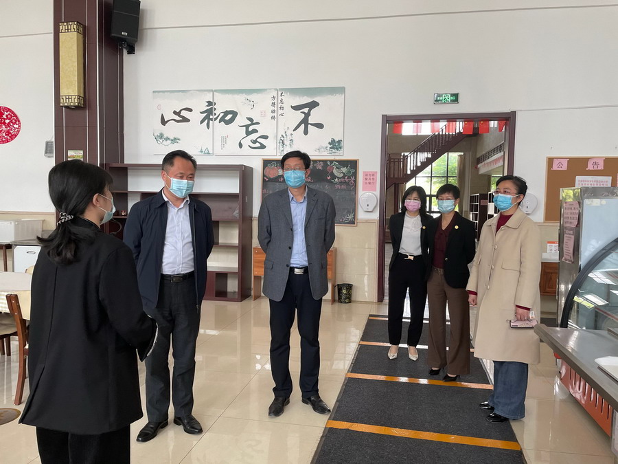 日出水了啊快点使劲动态图