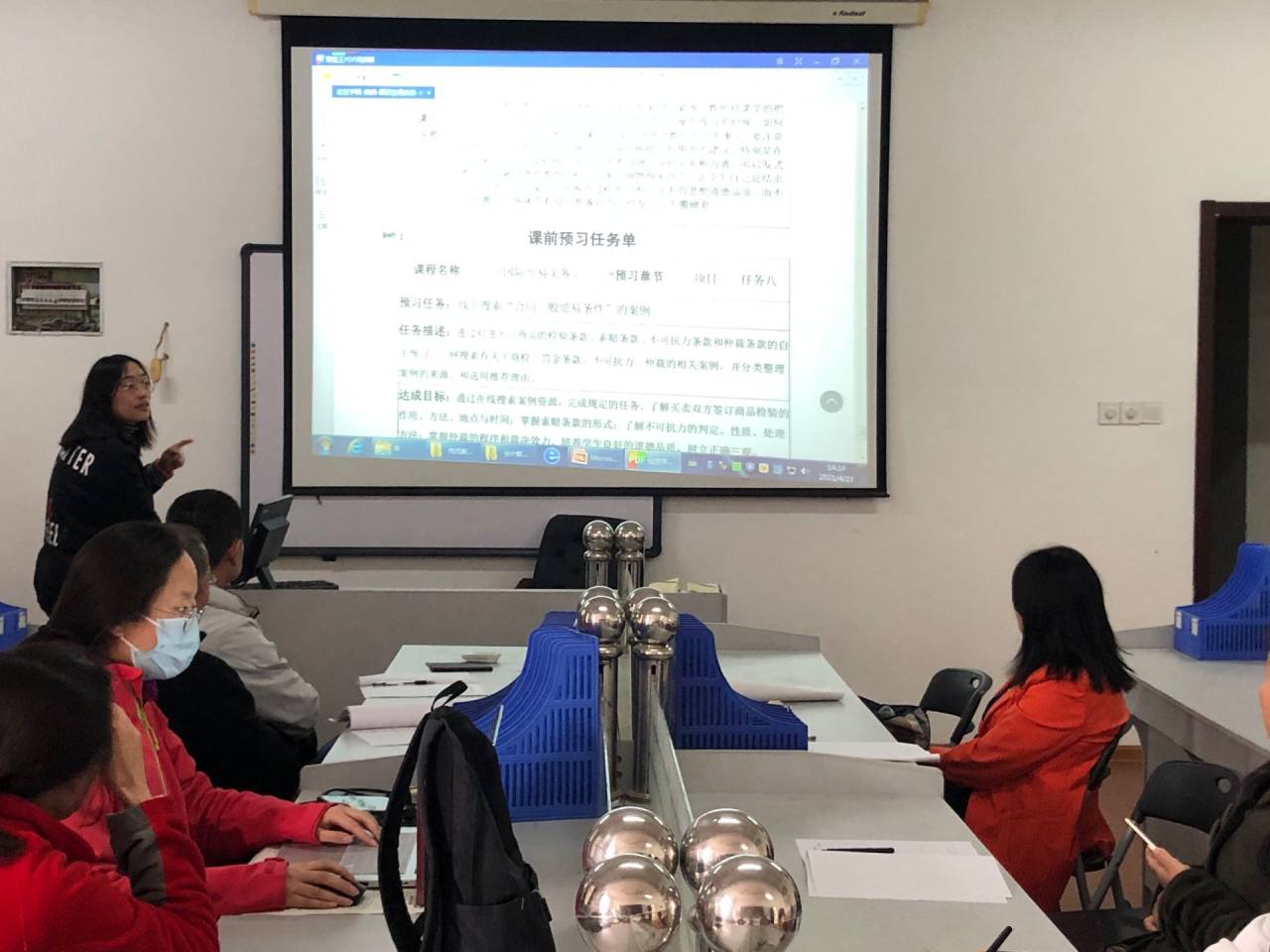 日出水了啊快点使劲动态图