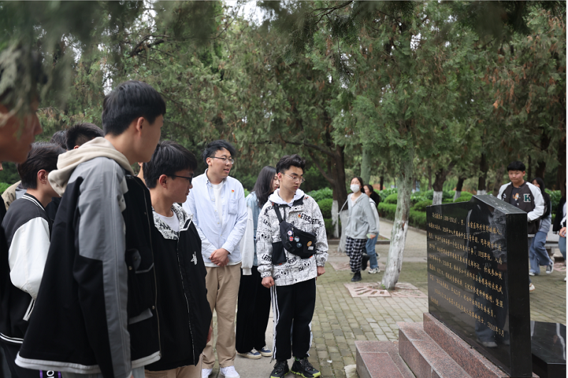 日出水了啊快点使劲动态图