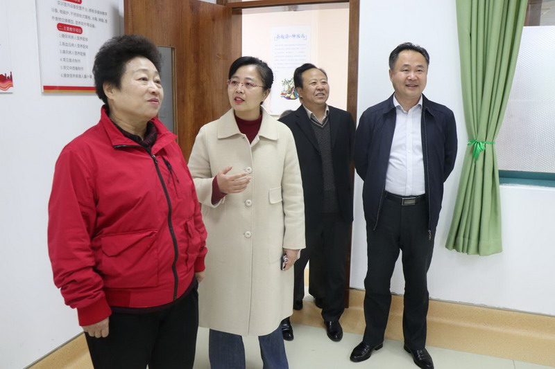 日出水了啊快点使劲动态图