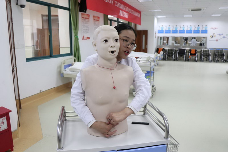 日出水了啊快点使劲动态图