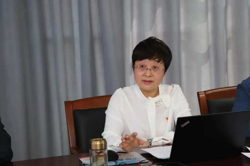 日出水了啊快点使劲动态图