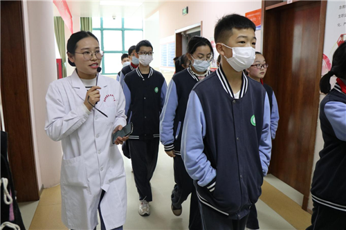 日出水了啊快点使劲动态图