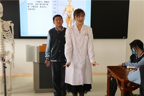 日出水了啊快点使劲动态图