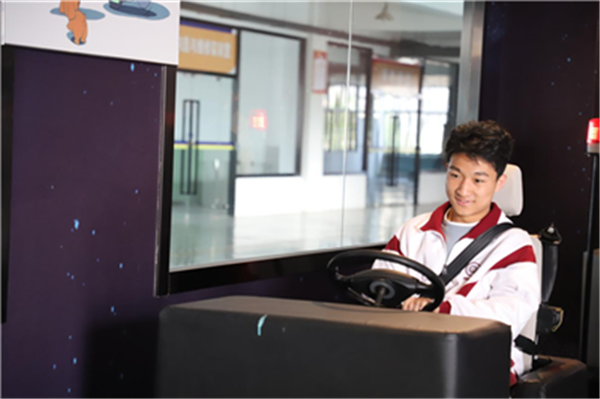 日出水了啊快点使劲动态图