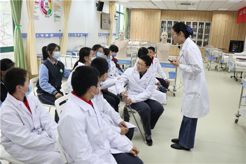 日出水了啊快点使劲动态图