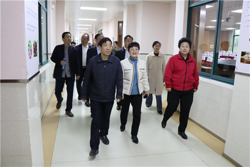 日出水了啊快点使劲动态图