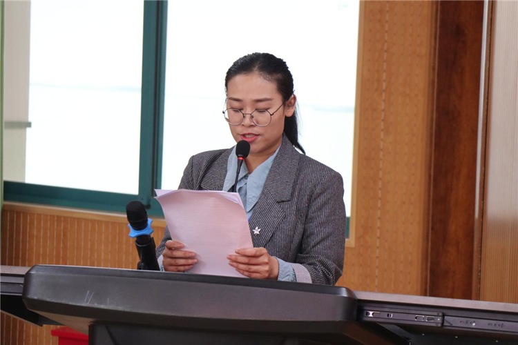 日出水了啊快点使劲动态图