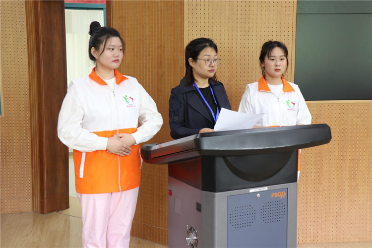 日出水了啊快点使劲动态图