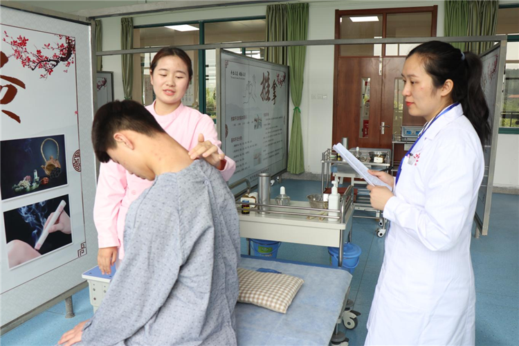 日出水了啊快点使劲动态图