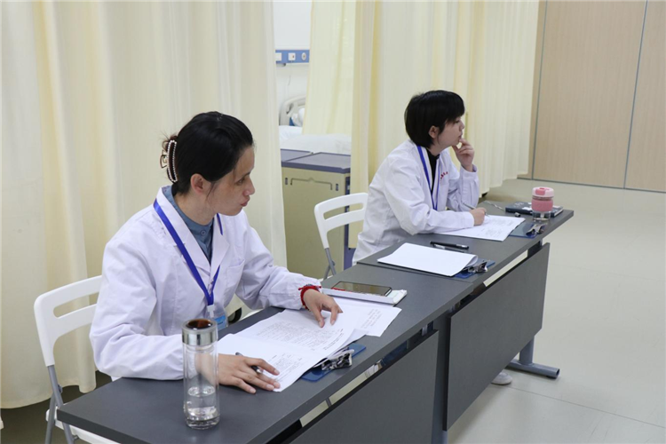 日出水了啊快点使劲动态图