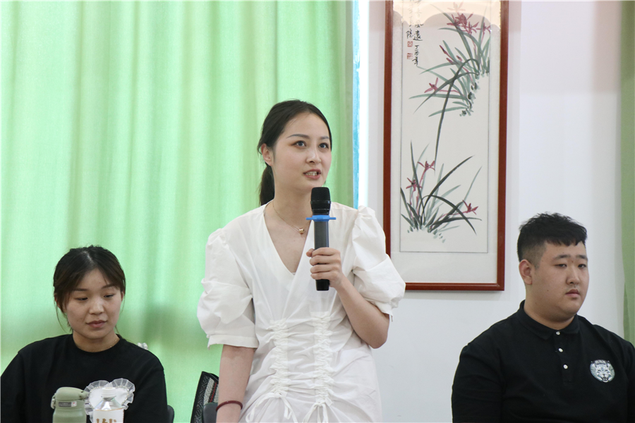 日出水了啊快点使劲动态图