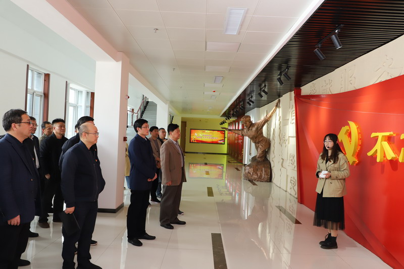 日出水了啊快点使劲动态图,女m被S玩胸虐乳哭着求饶,调教玩弄胯下性奴唐舞桐,春药按摩人妻中文字幕,怡红院AV一区二区三区开展“重走红色路线传承红色基因”主题教育活动