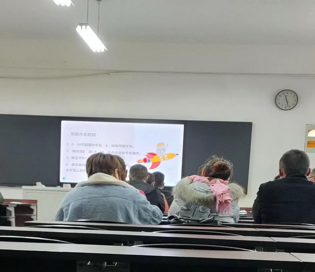 日出水了啊快点使劲动态图