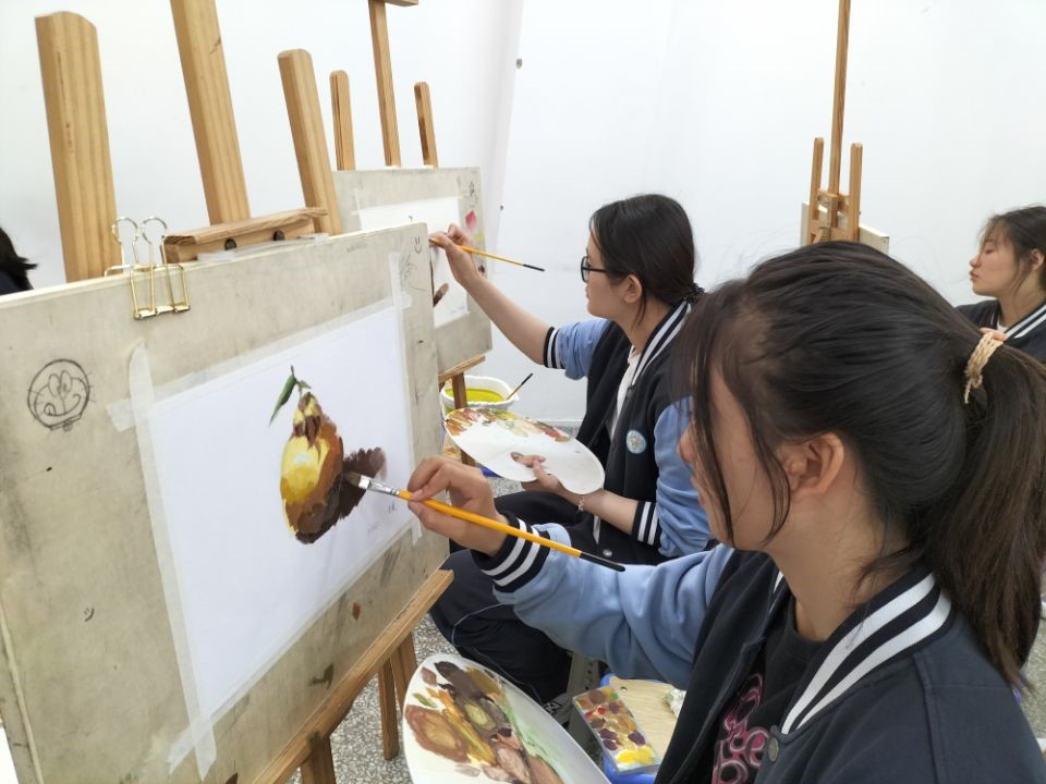 日出水了啊快点使劲动态图